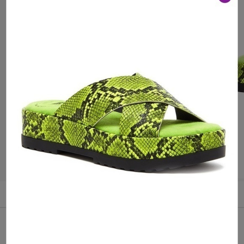NWT-Rocket Dog Snake-Embossed Platform Sandals🌞